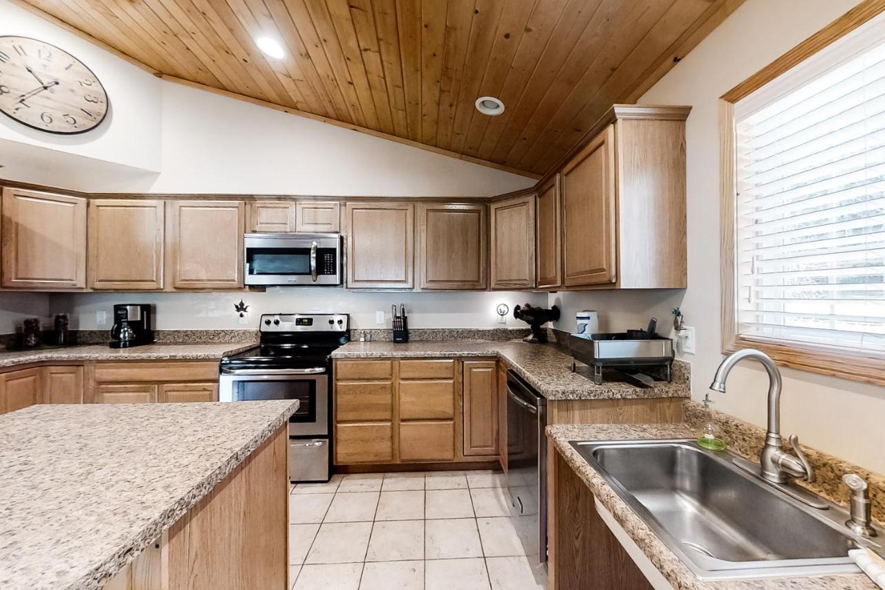 3 Bed 2 Bath Vacation Home In Whittier ภายนอก รูปภาพ